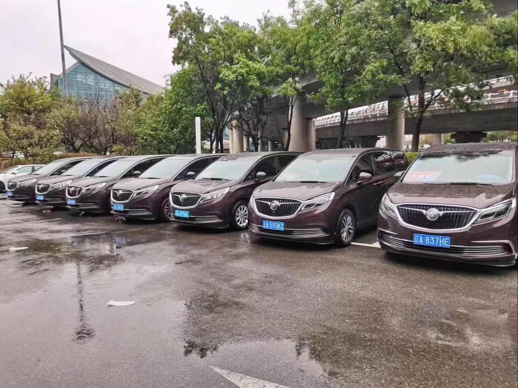 沈陽商務(wù)車包車旅游、機(jī)場(chǎng)接送及汽車租賃帶司機(jī)服務(wù)全攻略